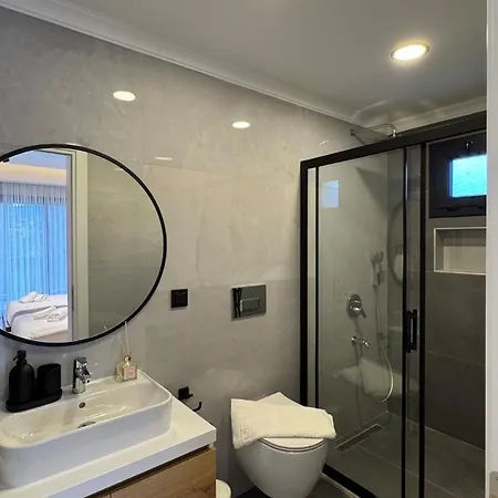 Capella Βίλα Φετιγιέ